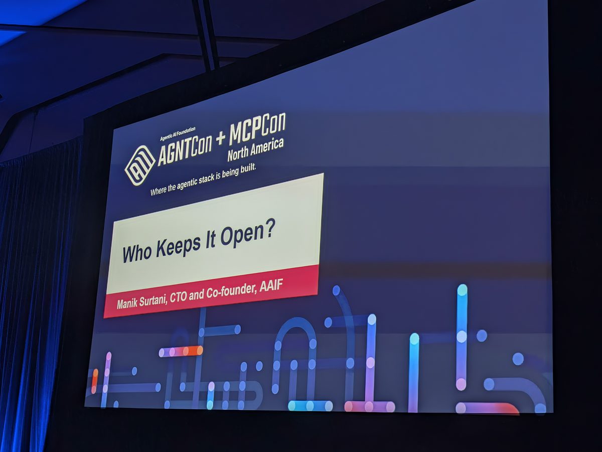 The title slide of Manik Surtani's keynote: Who Keeps It Open? Manik Surtani, CTO and Co-founder, AAIF
